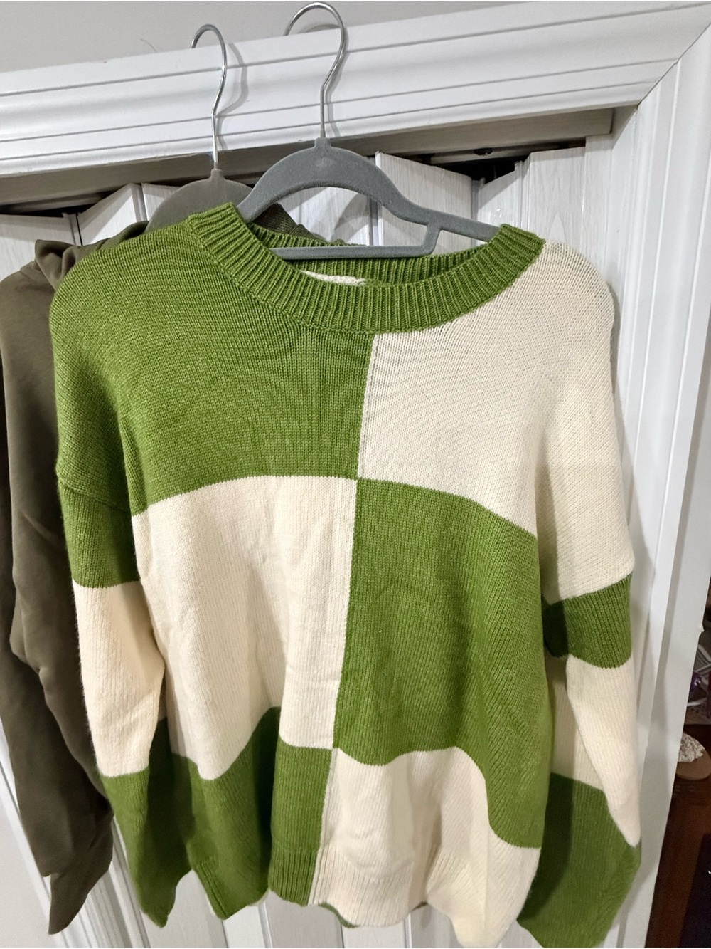 Boutique Brand new LOT ladies sweaters and tops sz large!